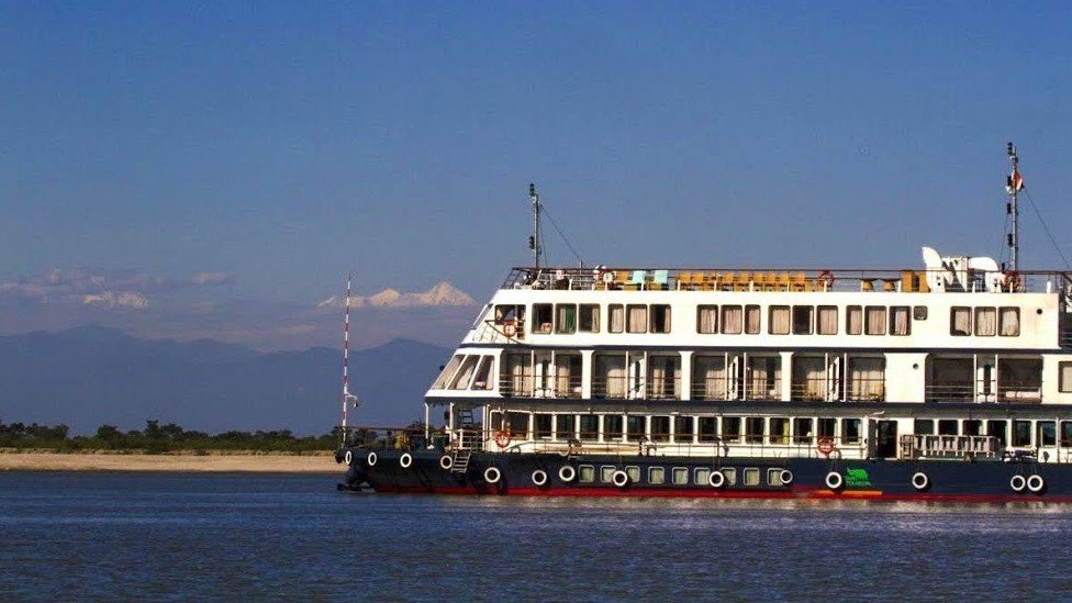 river cruise on brahmaputra river price