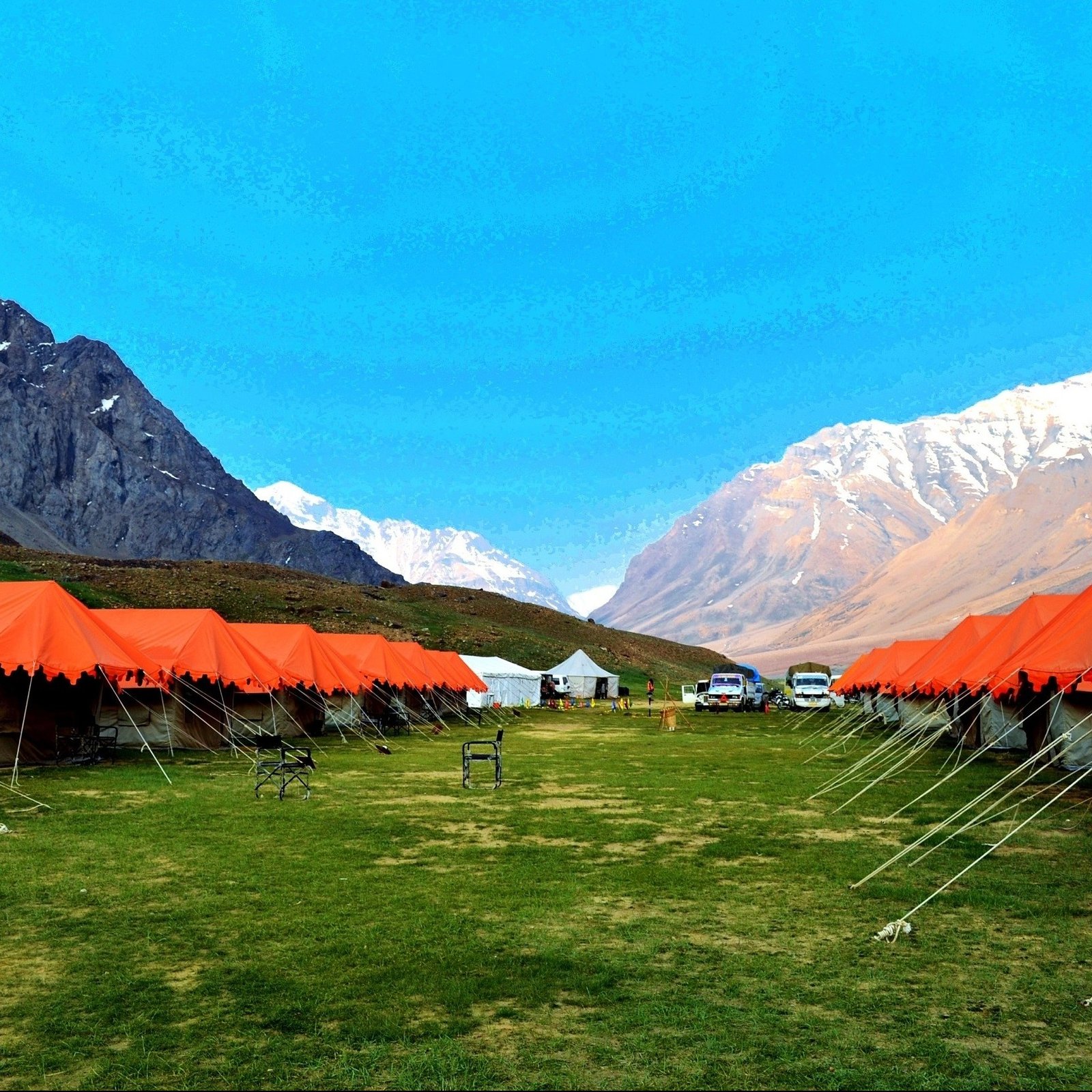 manali to leh bike trip package